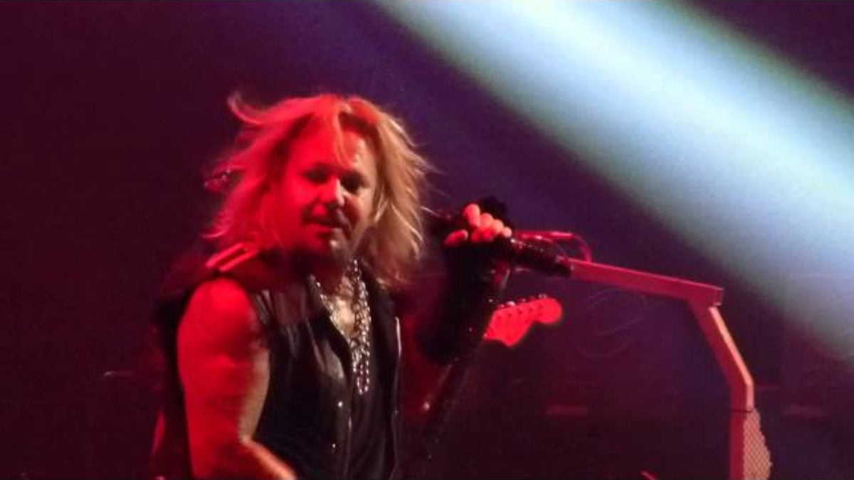 Motley Crue - (Barclay's Center) Brooklyn,Ny 8.12.15 (Part 2)
