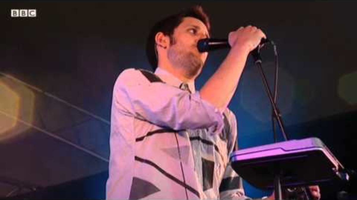 Mr Fogg - Stung - BBC Introducing