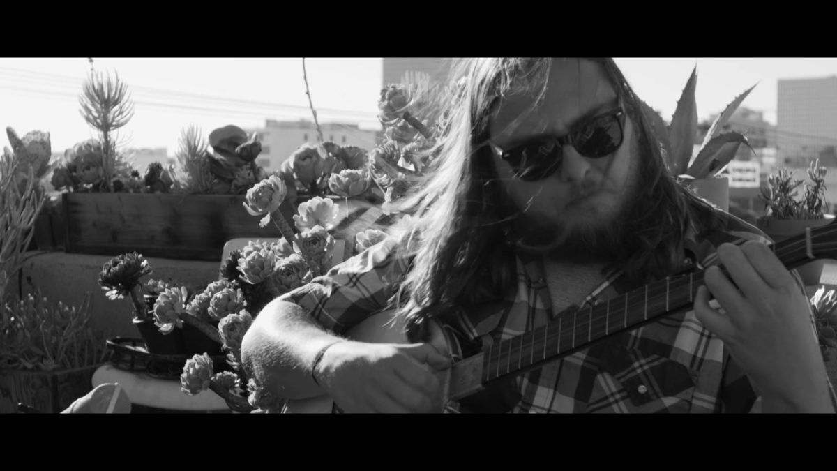 Nathan Bowles - "Burnt Ends Rag" // The Bluegrass Situation