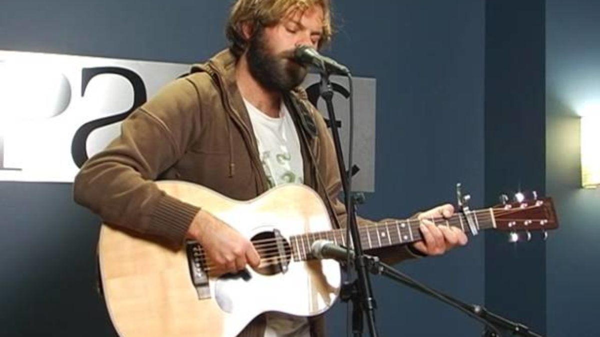 Neil Halstead - Paint a Face - 7/6/2007 - Paste Magazine Offices, Decatur, GA