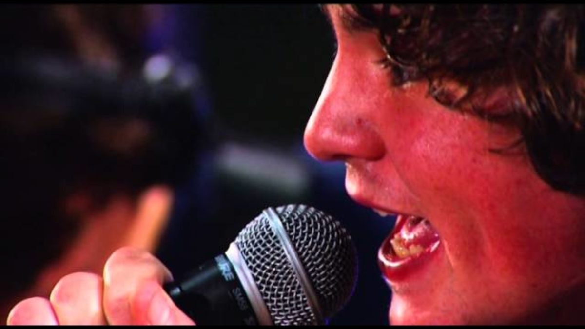Neon Waltz - Between Them All (live on BBC Radio Scotland)