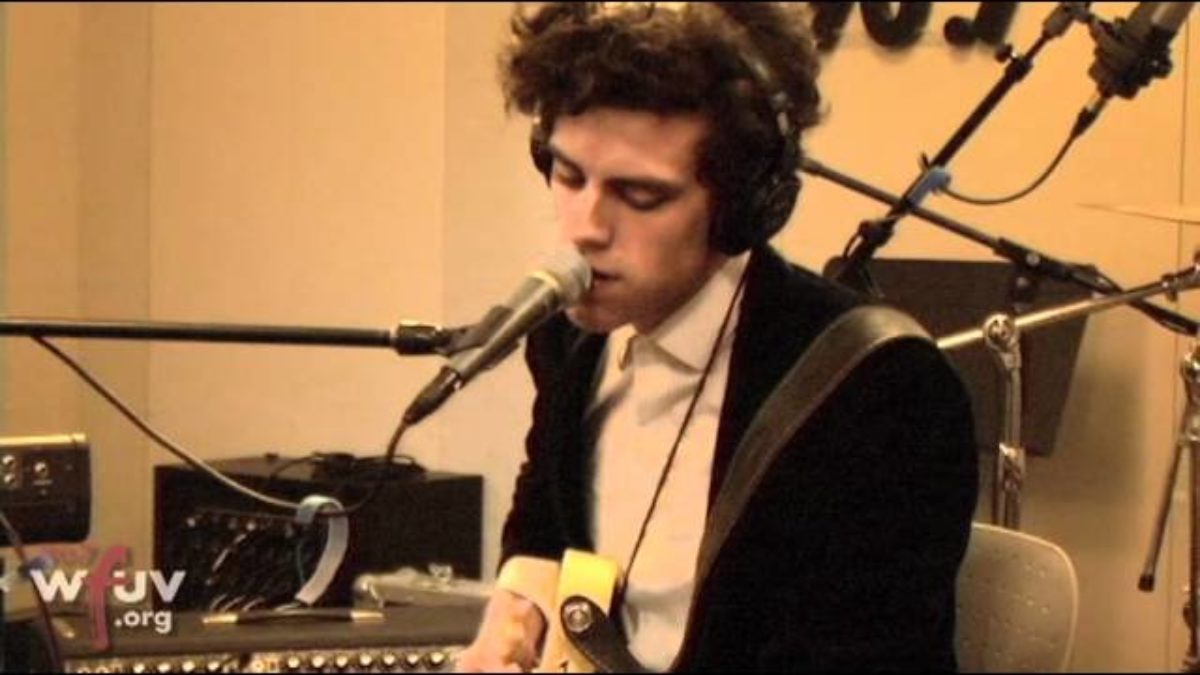 Noah and the Whale - "Wild Thing" (Live in at WFUV)