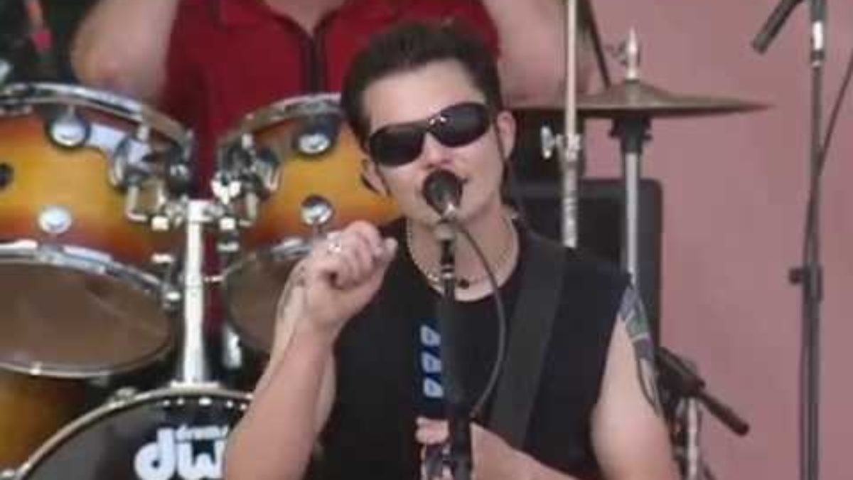 Oleander - Boy's Don't Cry - 7/23/1999 - Woodstock 99 West Stage (Official)