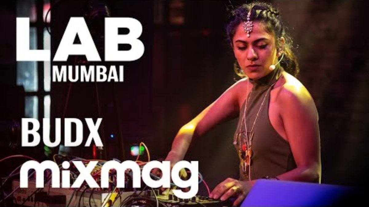 OSE | ओस set in The Lab Mumbai