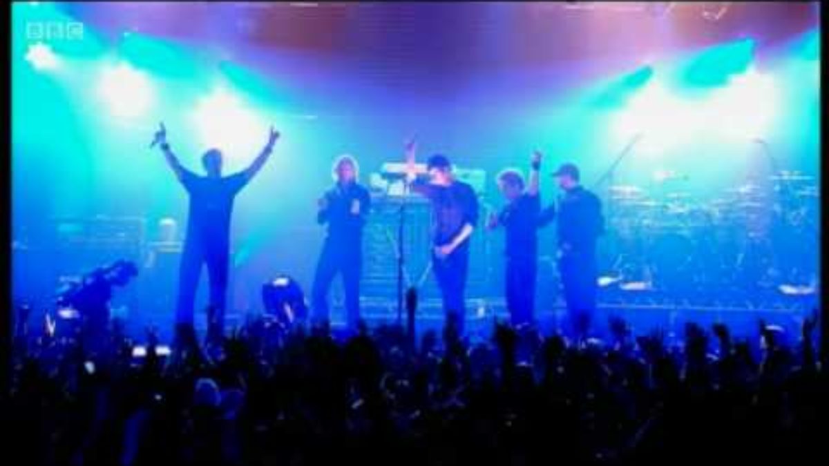 Pendulum perform 'Watercolour' at Radio 1's Big Weekend 2010