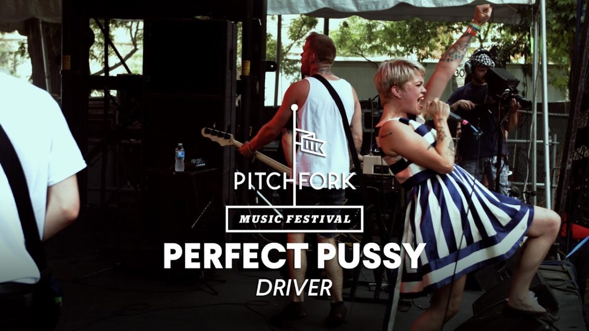 Perfect Pussy perform "Driver" - Pitchfork Music Festival 2014