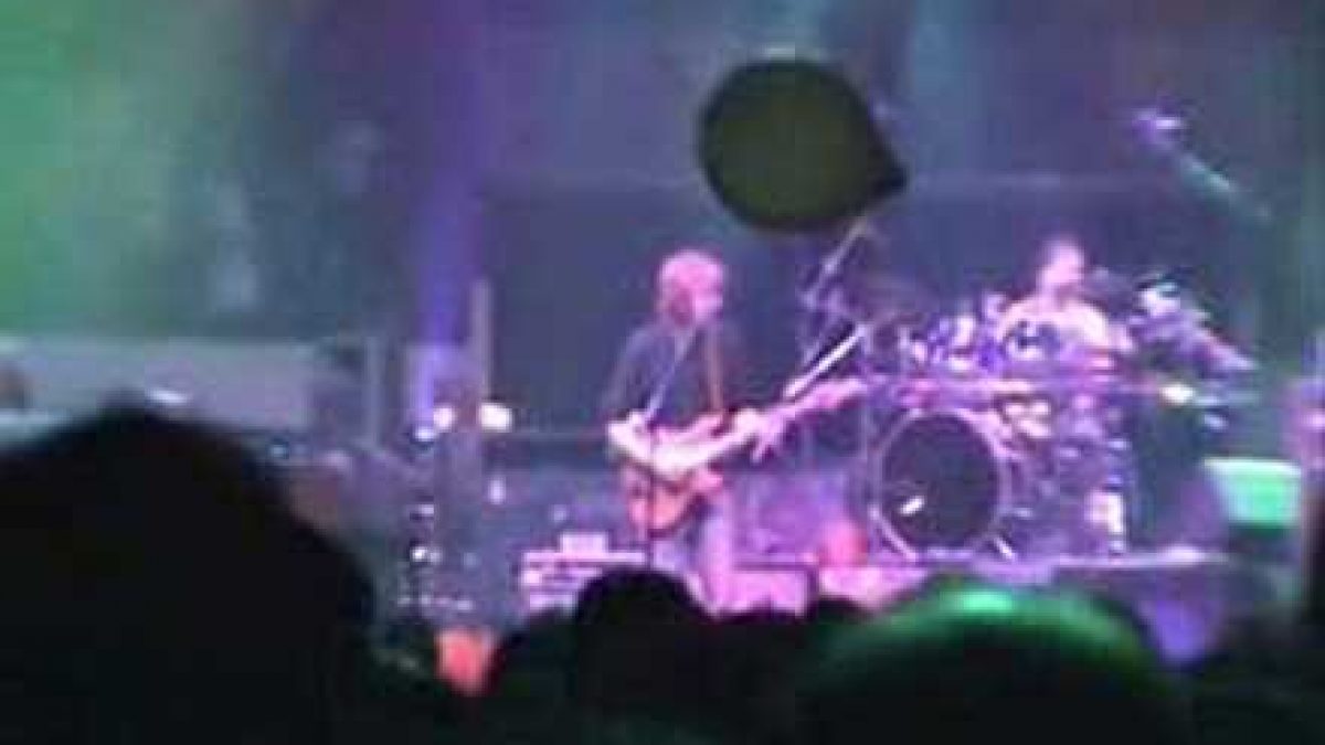 Phish - 01.03.03 - Wolfman's Brother - Part I