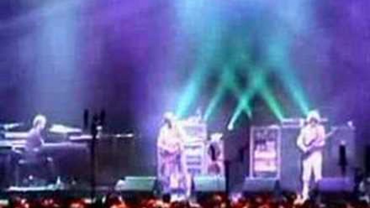 Phish - 04.02.98 - Guyute - Part I
