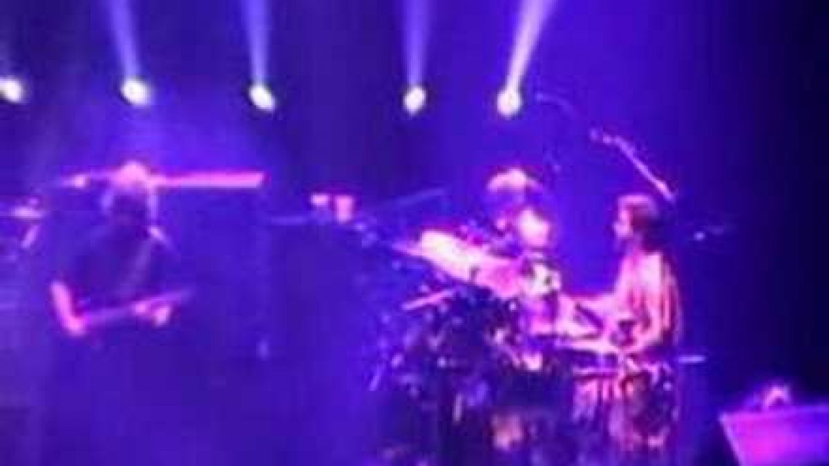 Phish - 04.05.98 - Funk Jam (Possum)