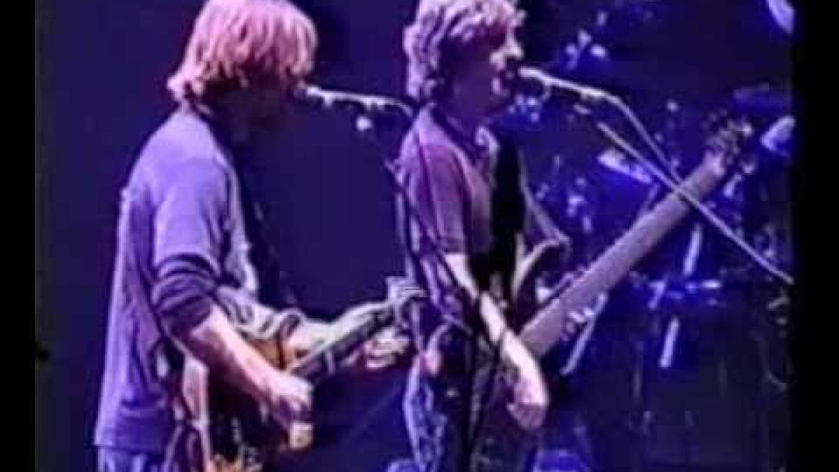 Phish - 11.20.98 - Stash - Part II -- Train Song