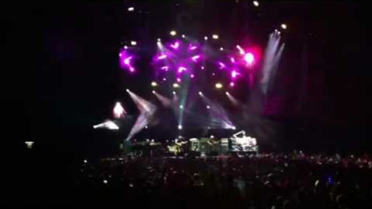 Phish 7/4/10 Killing In The Name