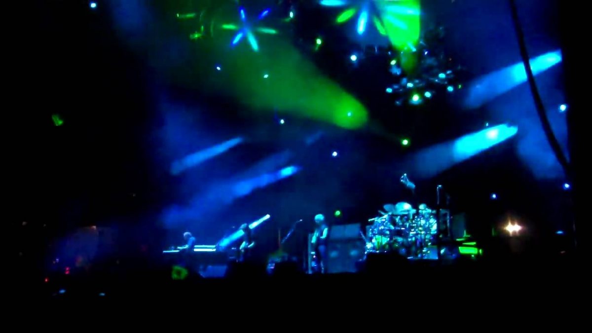Phish "Drowned -- Hershey Jam" from 06/13/10 (Glowstick Craziness)
