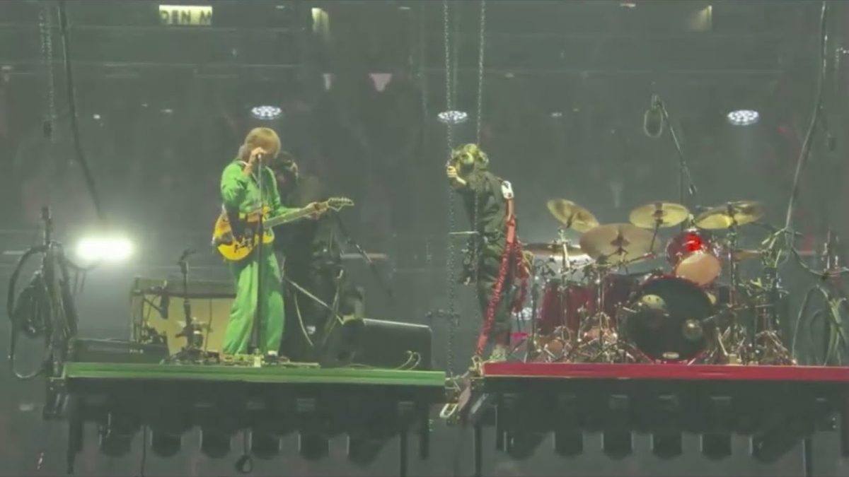 Phish NYE 2019 Set 3 - End of First Tube thru “Encore” - Trey Gets Stuck