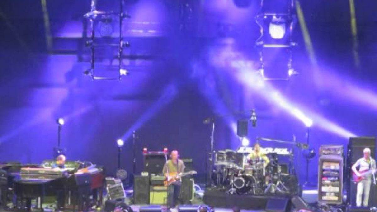 Phish Stealing Time From The Faulty Plan,Fuego 7/1/14 mansfield,MA