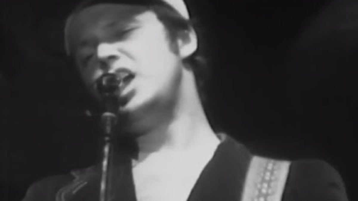 Pierce Arrow - The Robber - 7/3/1977 - Convention Hall (Official)