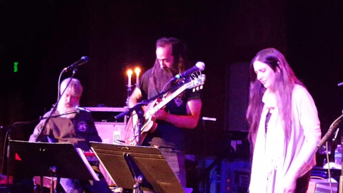 Terrapin Nation Seder 2016(4) The Wheel phil lesh ~ Hallelujah jeannette ferber