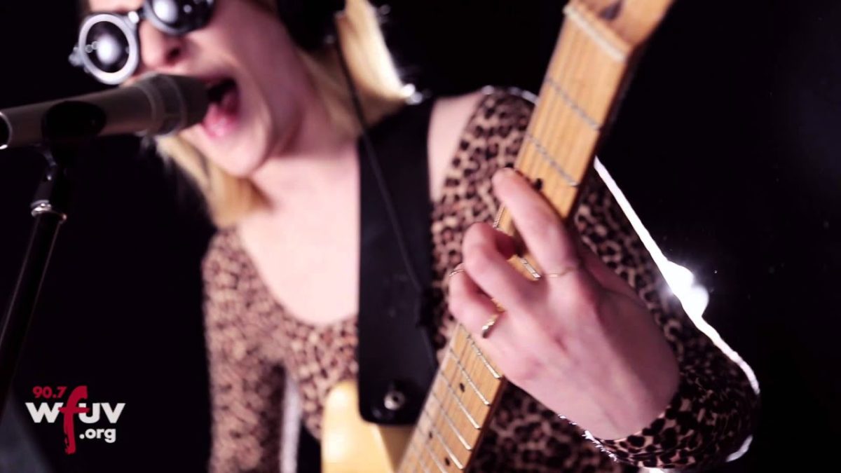 PINS - "Curse These Dreams" (Live at WFUV)