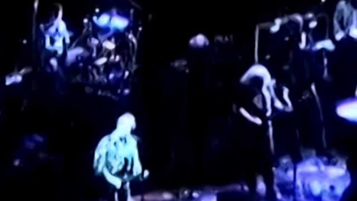 Queen Jane Approx (2 cam) - Grateful Dead - 3-21-1992 Copps Coliseum, Hamilton, CAN (set1-05)