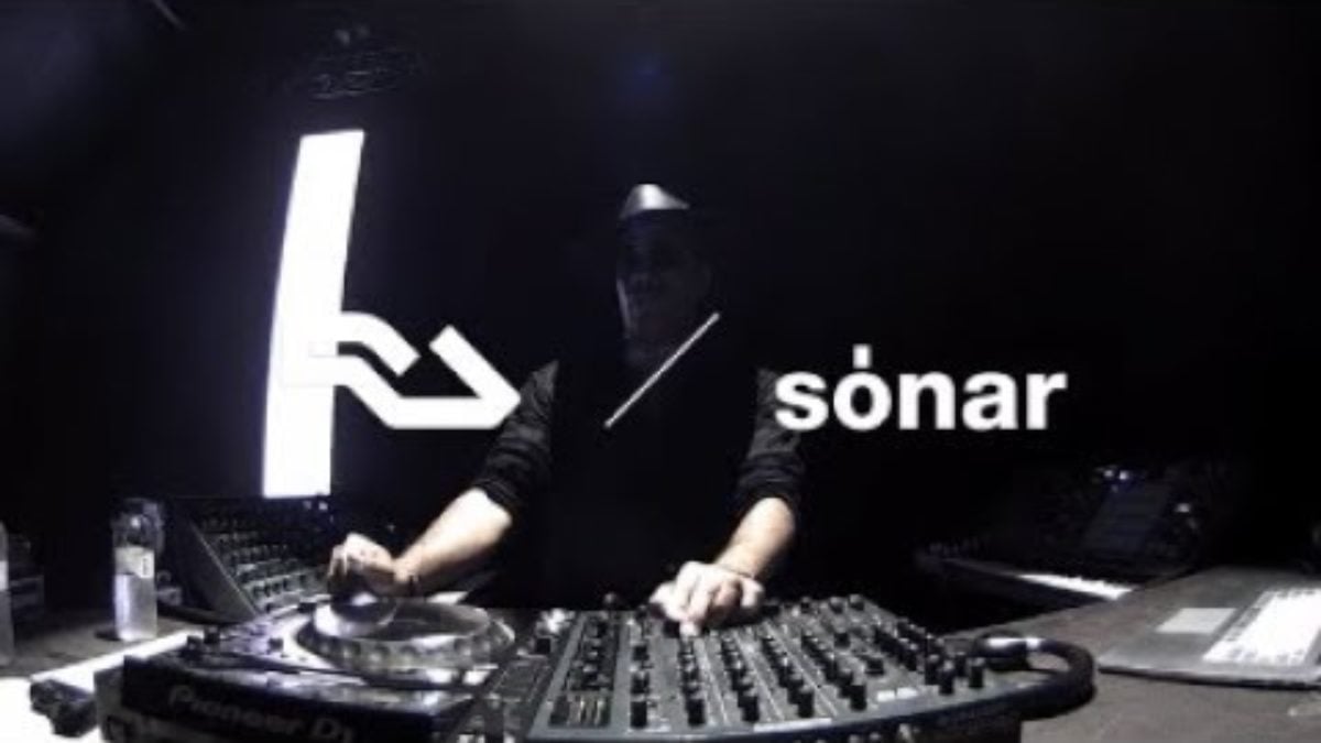 RA Live: Carl Craig presents Versus Synthesizer Ensemble at Sónar 2017