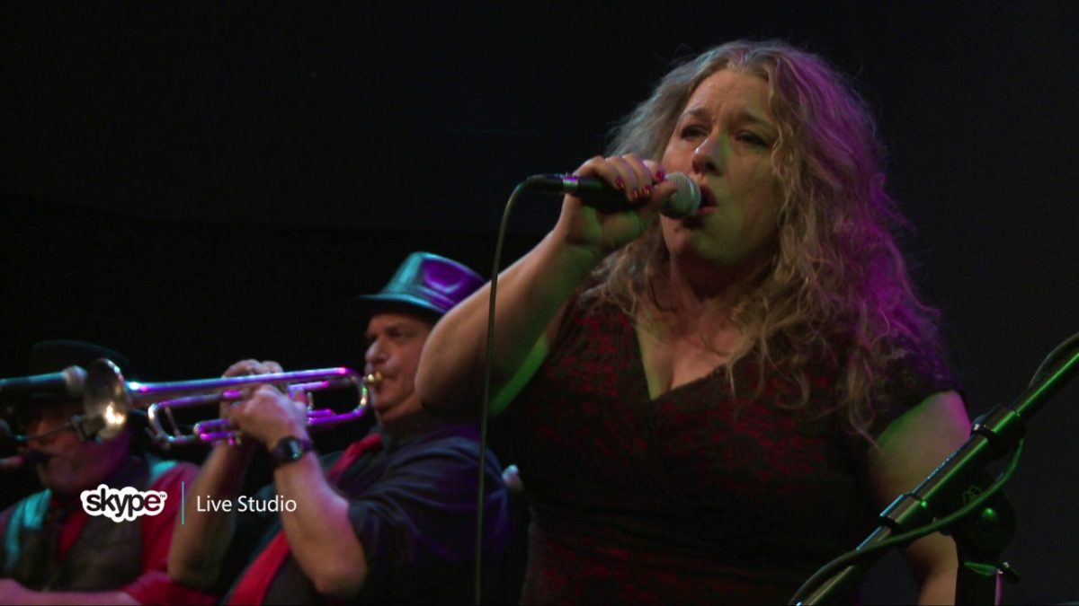 Rae Gordon & The Backseat Drivers - Swing Me (101.9 KINK)