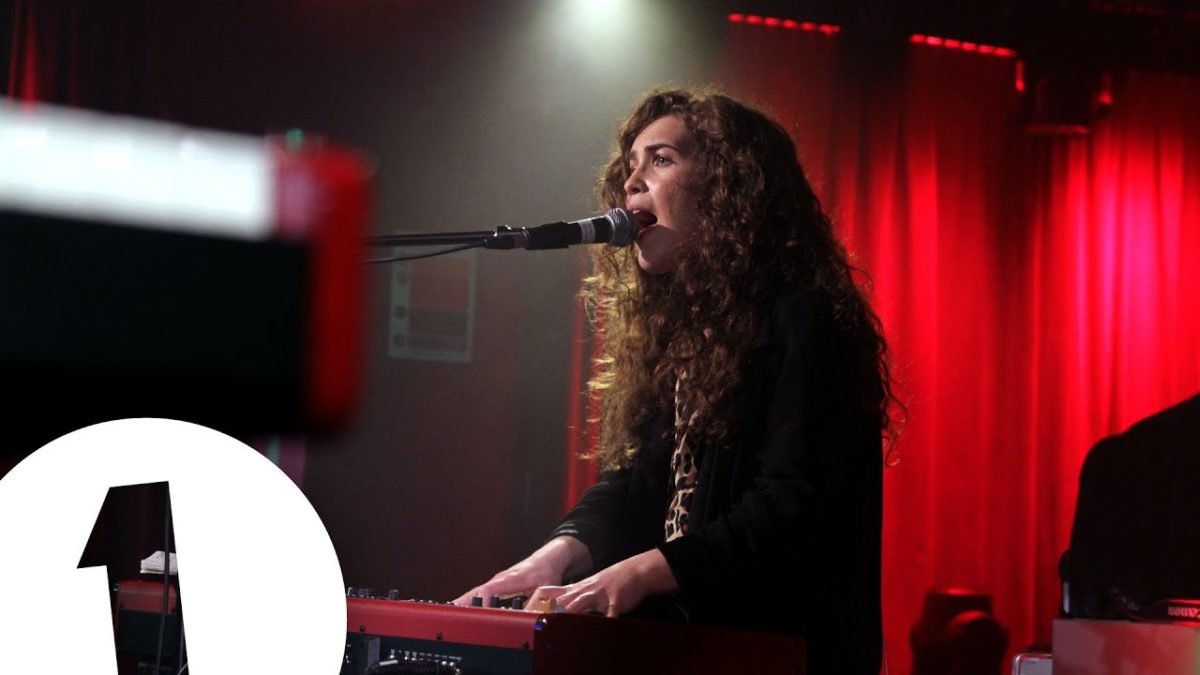 Rae Morris covers East 17's Stay Another Day in the Live Lounge
