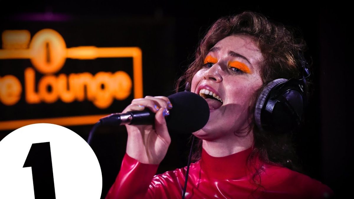 Rae Morris - Do It in the Live Lounge