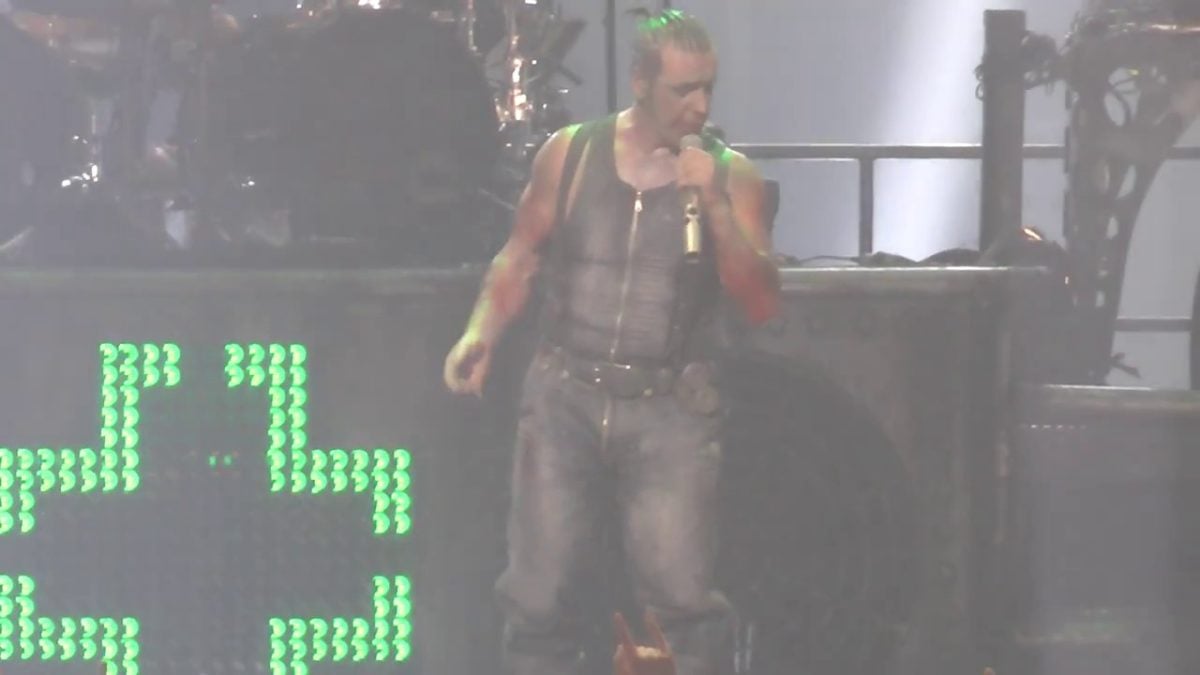 Rammstein - Du Riechst So Gut (Wells Fargo Center) Philadelphia,Pa 4.26.12