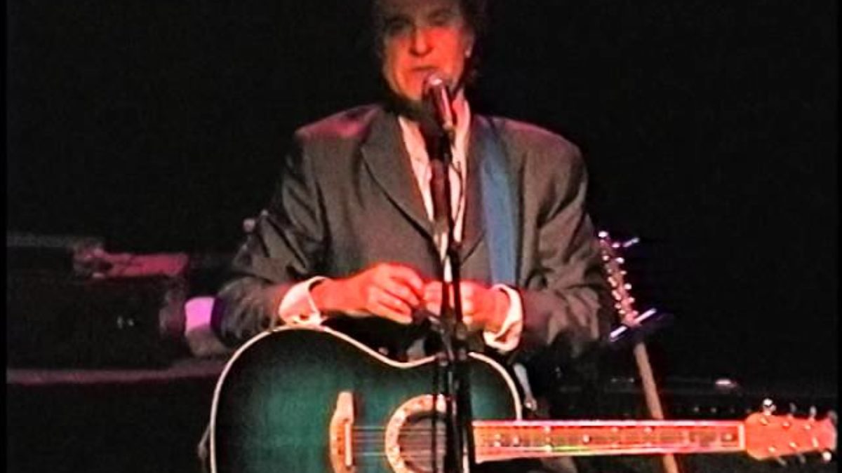 Ray Davies - (TLA) Philadelphia,Pa 10.27.01 (Part 1)