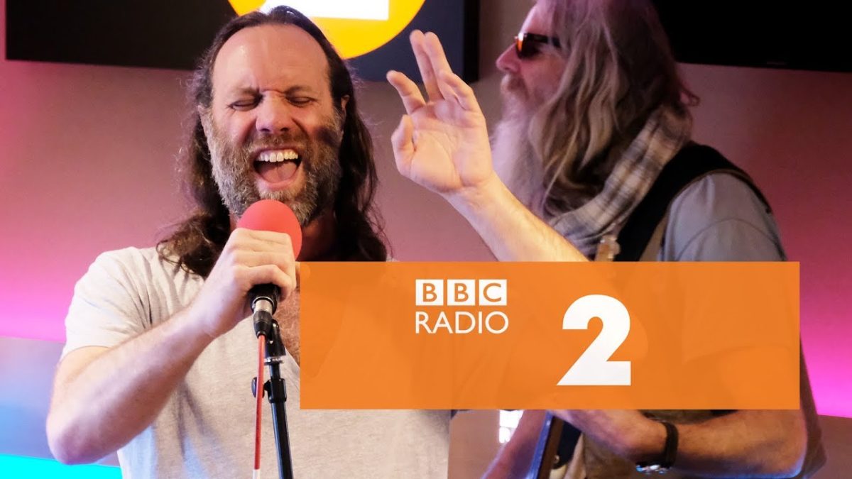 Reef - All I Wanna Do (Sheryl Crow cover, Radio 2 Breakfast Show)