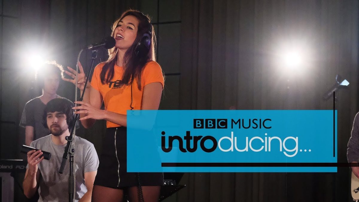 RIKA - Honest / Feeling Good (BBC Music Introducing session)