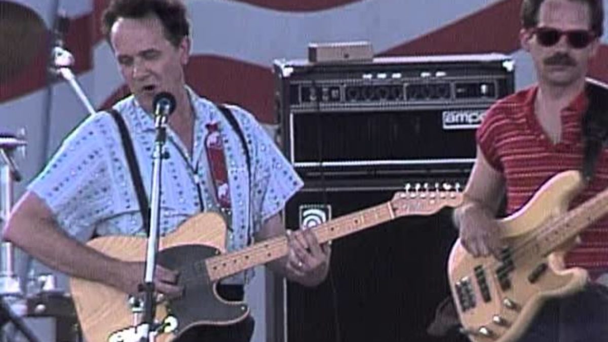 Roger Miller - Muddy Water (Live at Farm Aid 1986)