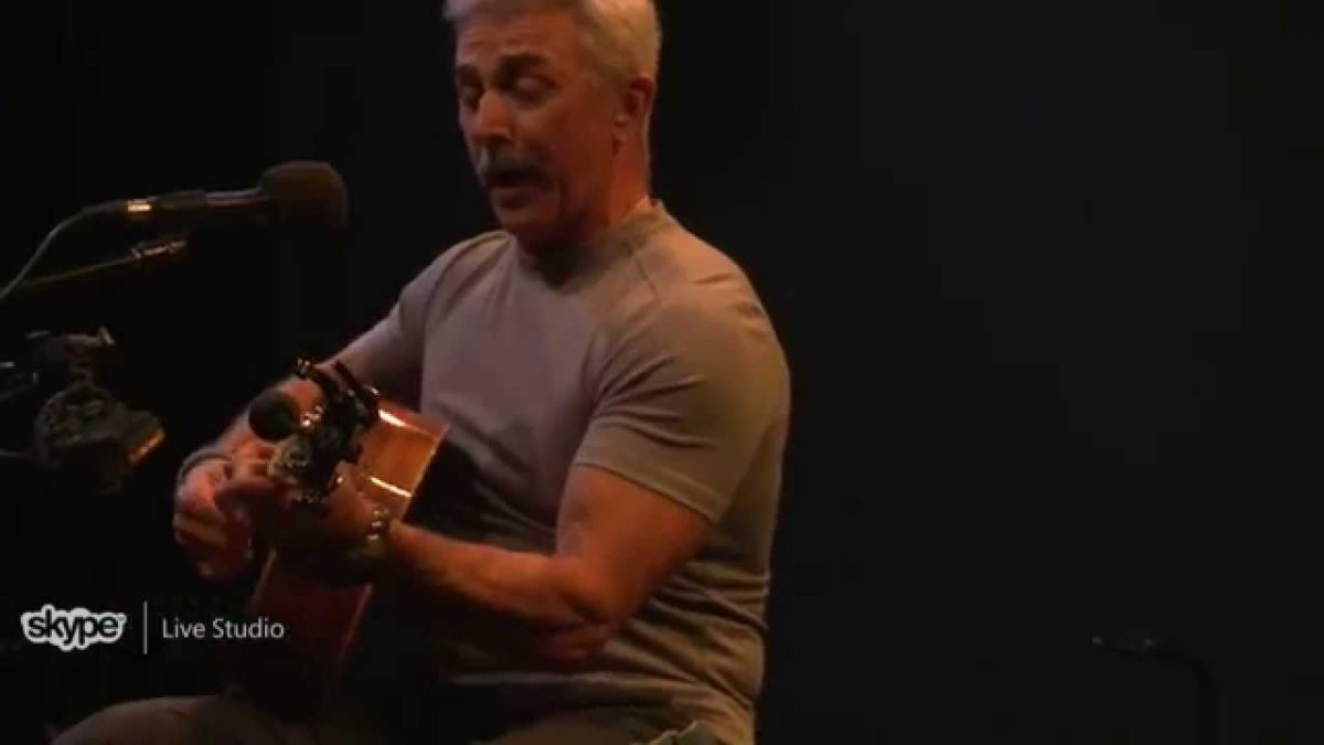 Aaron Tippin - Where the Stars and Stripes and the Eagle Fly (98.7 The Bull)