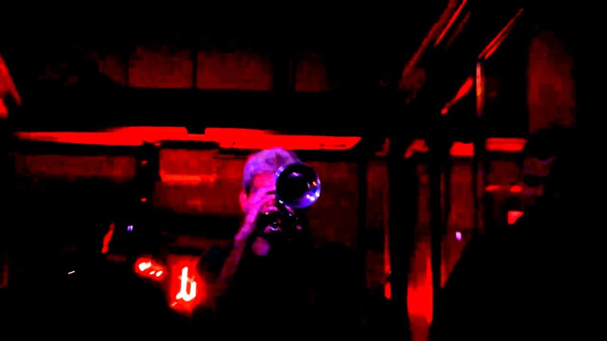 John D'earth and his jazz combo at Miller's in Charlottesville, VA on 11.18.10 [HD]