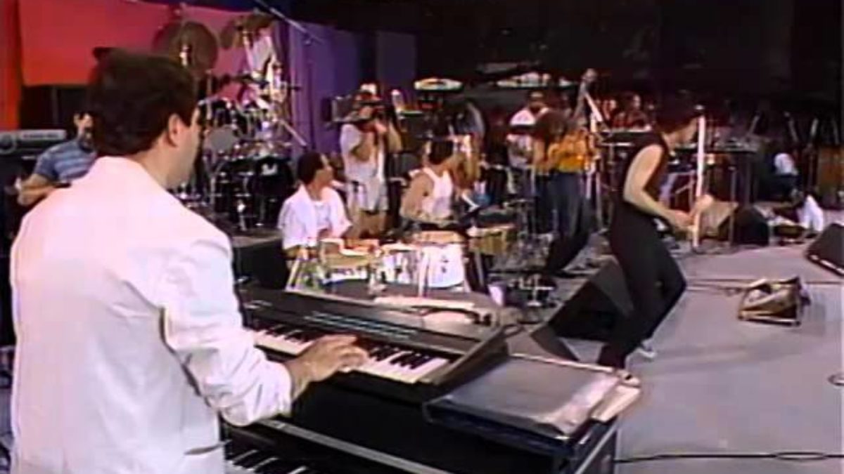 Ruben Blades - Muevete - 06/15/86 - Giants Stadium (OFFICIAL)