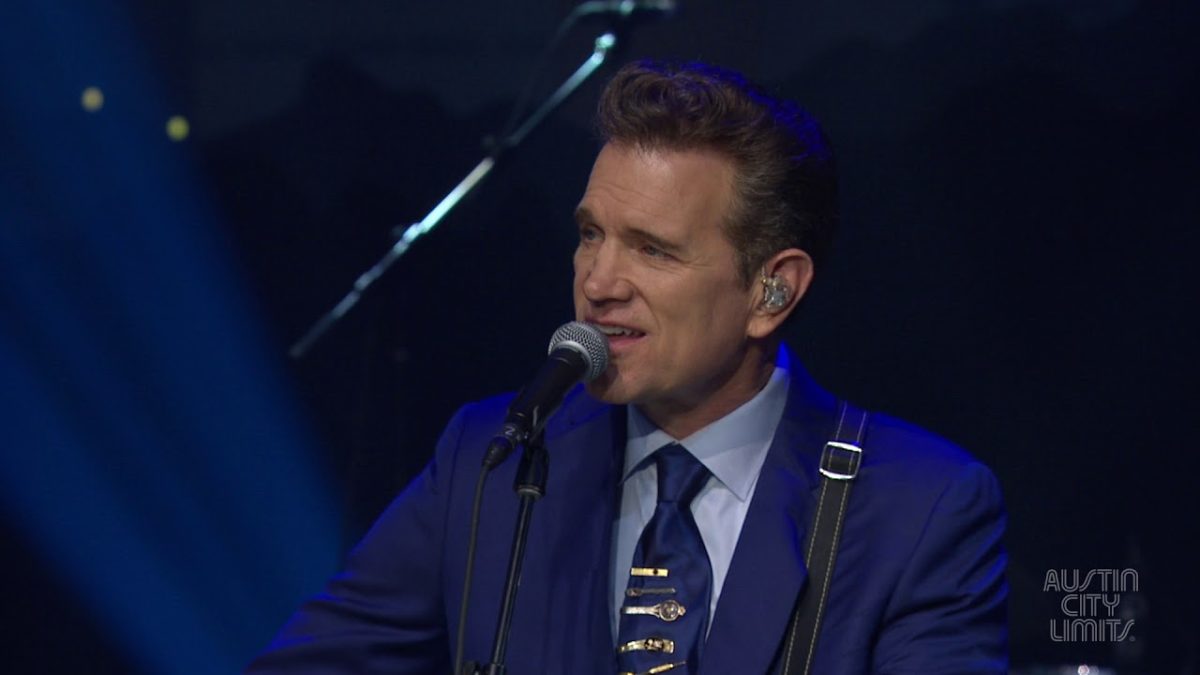 Chris Isaak "I Can't Stop Loving You" | ACL Hall of Fame New Year's Special 2018