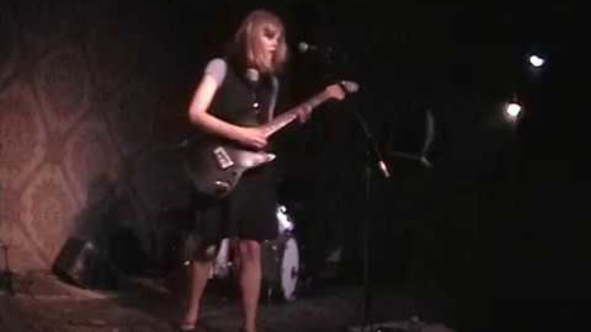 Scout Niblet - (North Star Bar) Philadelphia,Pa 7.17.04 (Complete Show)