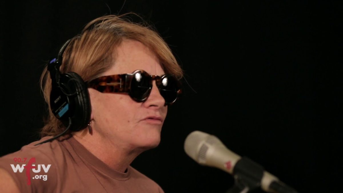 Shawn Colvin - "Diamond in the Rough" (live at WFUV)