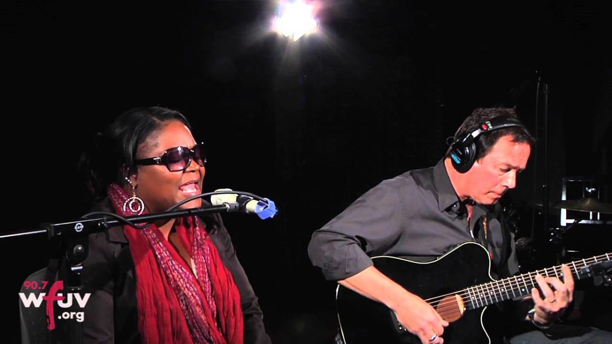 Shemekia Copeland - "I'll Be Your Baby Tonight" (Live at WFUV)