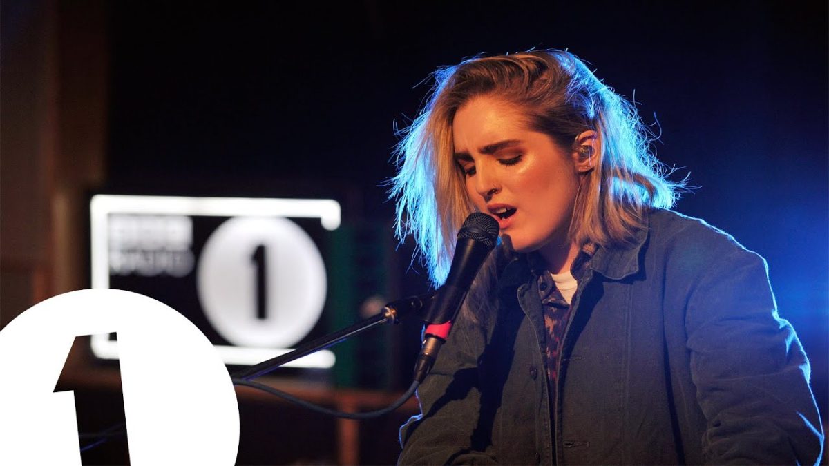 Shura - Indecision (Live at the Future Festival 2015)