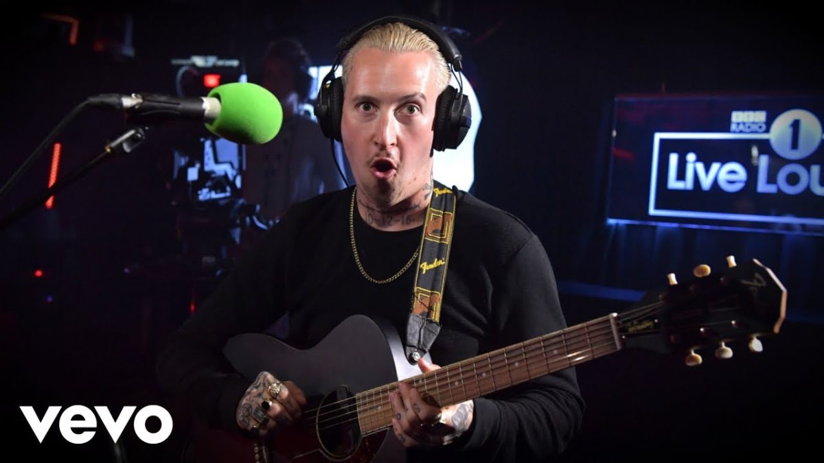 Slaves - Chokehold in the Live Lounge