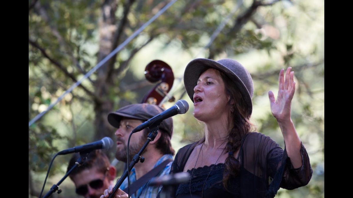 I Draw Slow - Don't Wake the Children - On The Farm Sessions @Pickathon 2016 S04E04