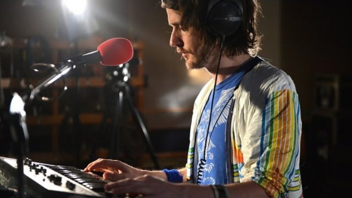 Soccer96 perform Call To Arms at Maida Vale