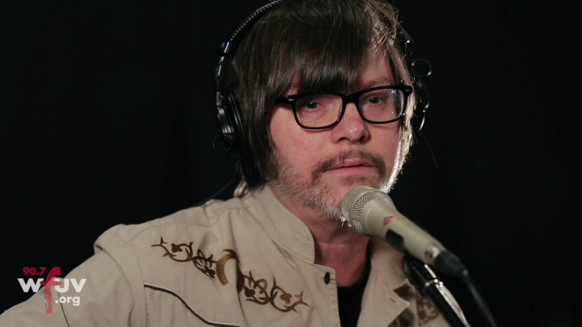 Son Volt - "Devil May Care" (Live at WFUV)
