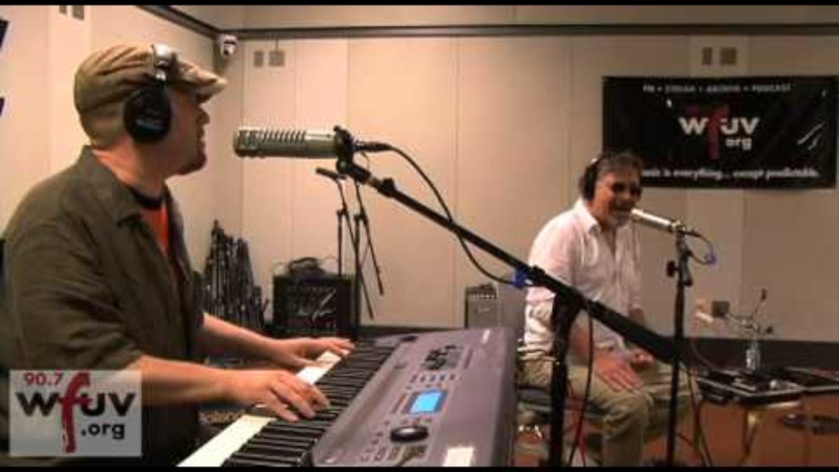 Southside Johnny: "Lead Me On" Live