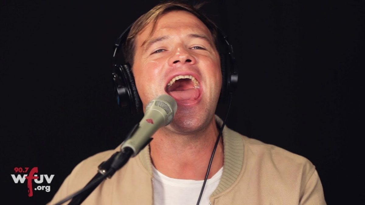 St Lucia - "Walking Away" (Live at WFUV)