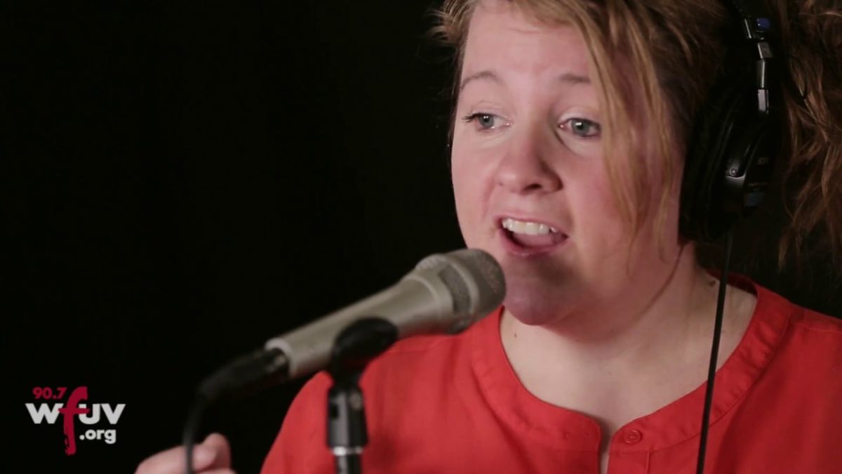 Stars - "On The Hills" (Live at WFUV)
