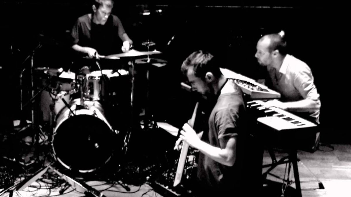 STUFF. - Pink Cloud by Little Dragon: A Live Remix