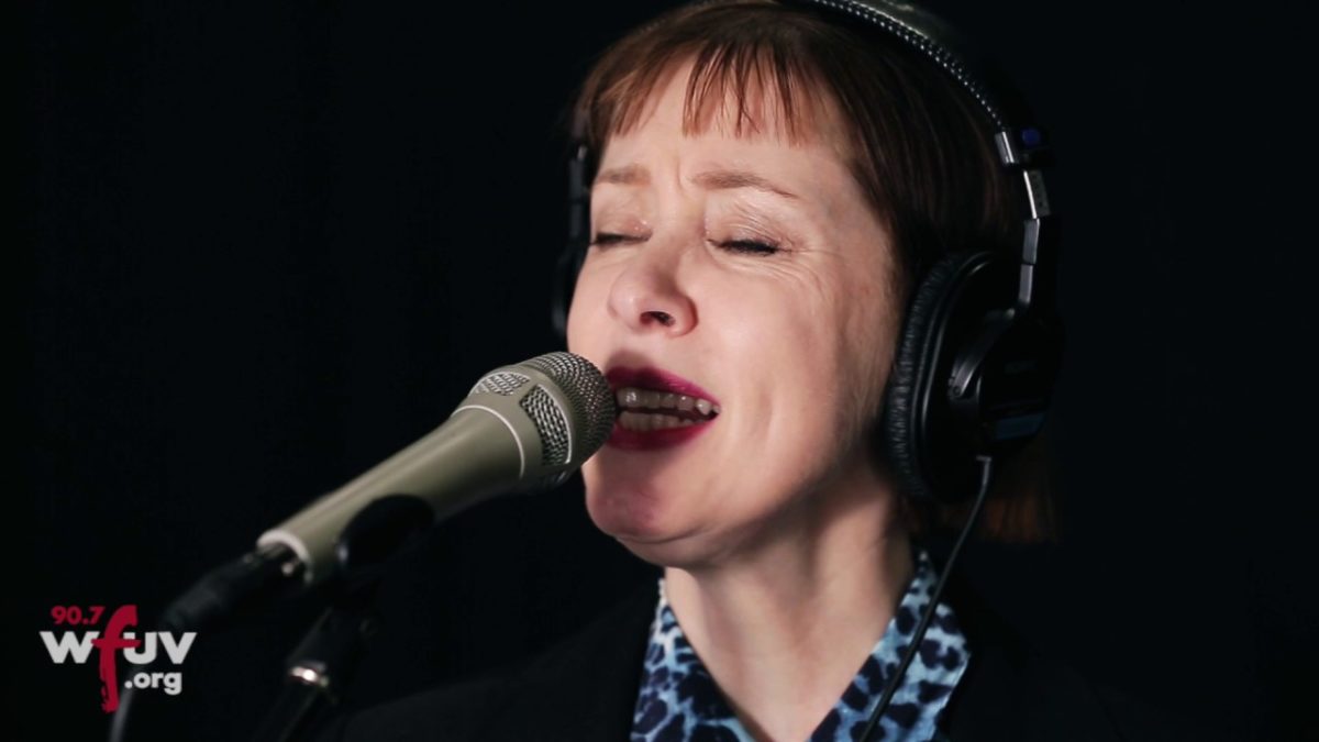 Suzanne Vega - "Harper Lee" (Live at WFUV)