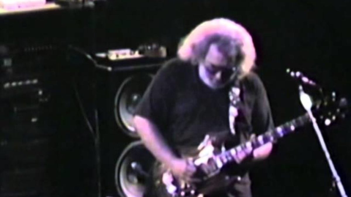 Grateful Dead (2 cam v2) 31-12-1991 Oakland Coliseum, Oakland, Ca. (Set 2 start)