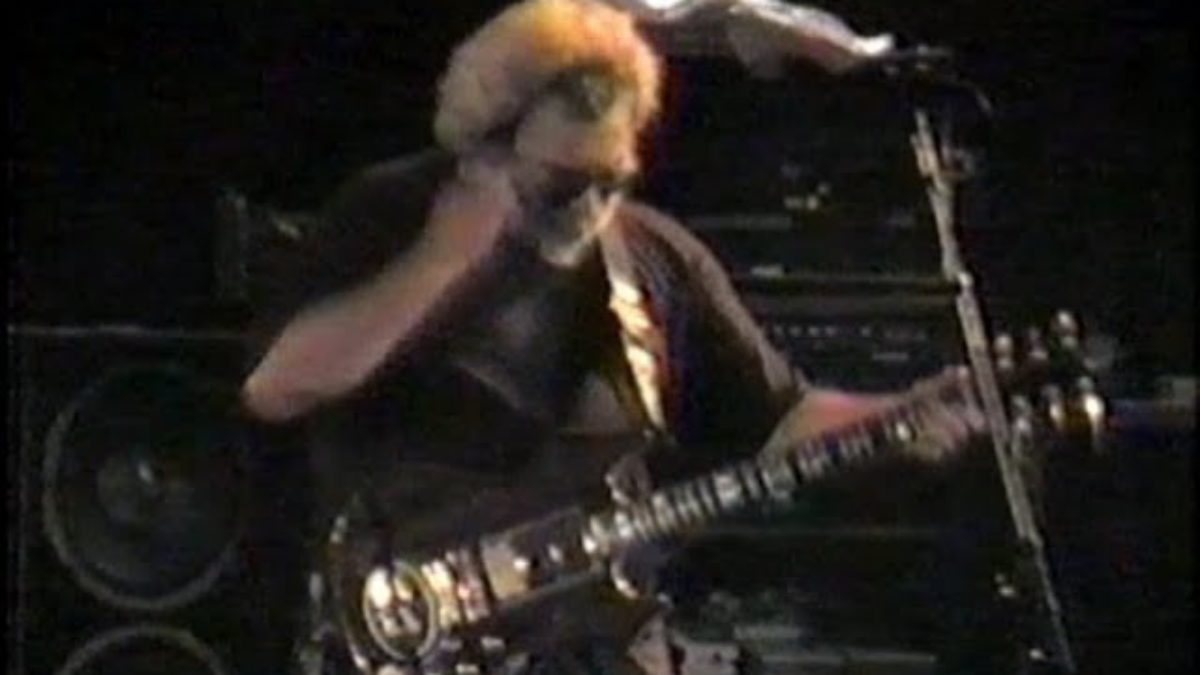 Grateful Dead v2 (2 cam) 10-17-1990 Grugahalle, Essen, Germany (Set 2 Complete)